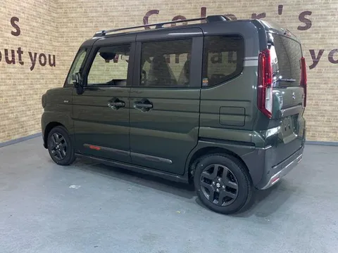 Suzuki Spacia Gear