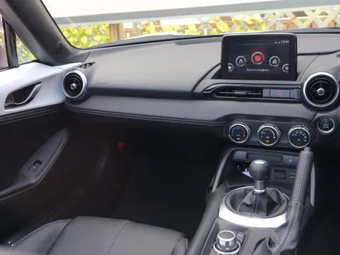 Mazda MX-5 (Roadster)