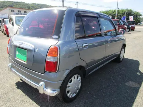 Daihatsu Mira Gino