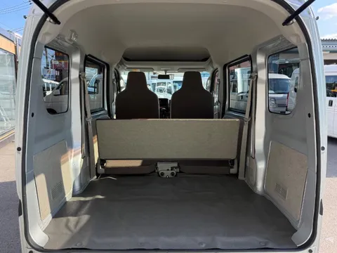 Mitsubishi Minicab Van
