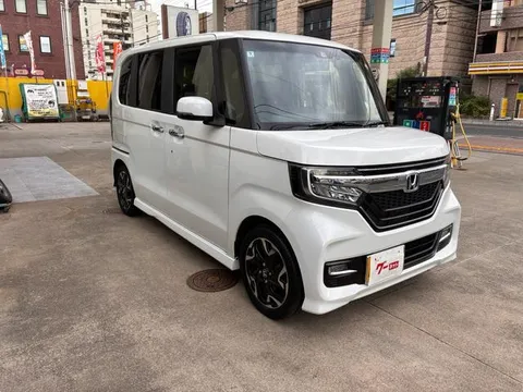 Honda N-BOX Custom