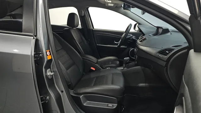 Renault SM3