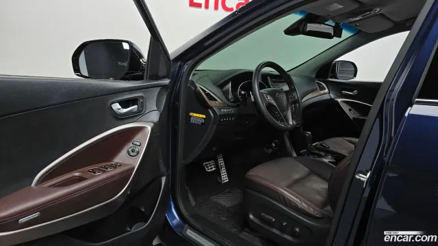 Hyundai Grand Santa Fe (Maxcruz)