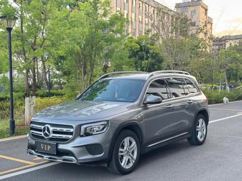 Mercedes-Benz Mercedes-Benz GLB