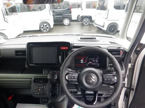 Suzuki Spacia Gear
