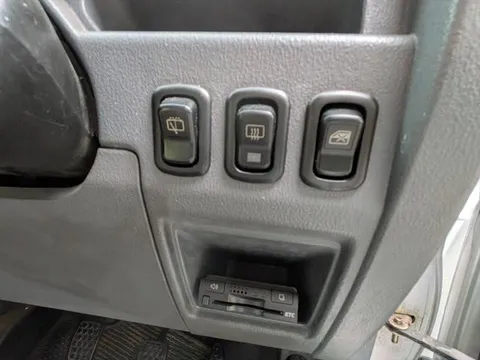 Daihatsu Naked