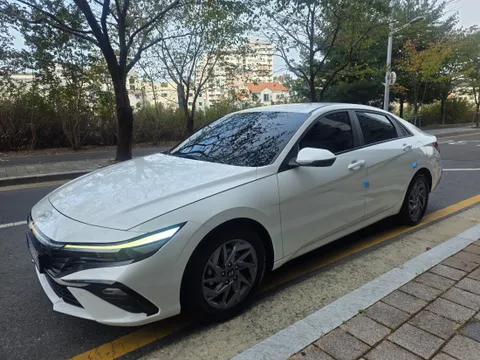 Hyundai Elantra (Avante)