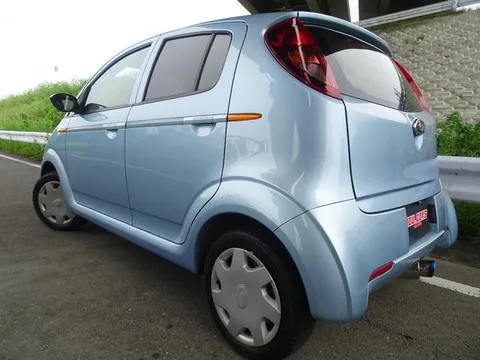 Subaru R2