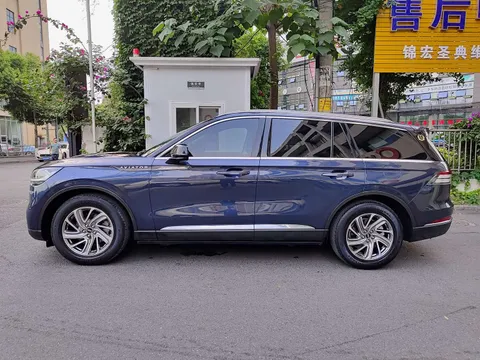 Lincoln Aviator