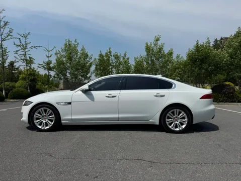Jaguar XFL