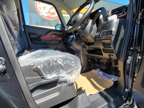 Suzuki Spacia Custom