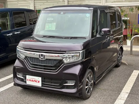 Honda N-BOX Custom