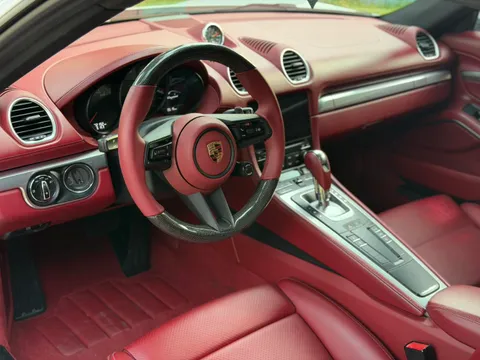 Porsche 718