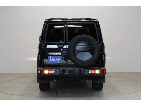 Toyota Land Cruiser 70