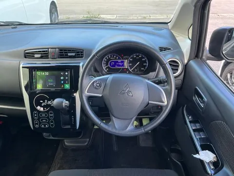 Mitsubishi eK Custom