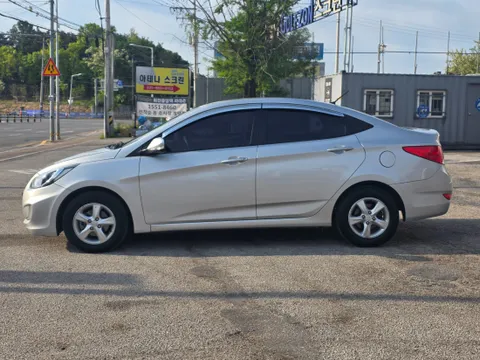 Hyundai Accent