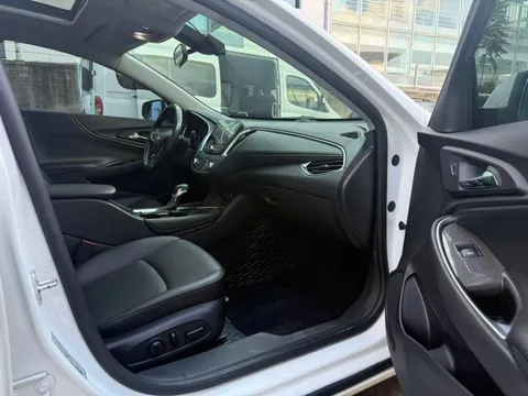 Chevrolet Malibu XL