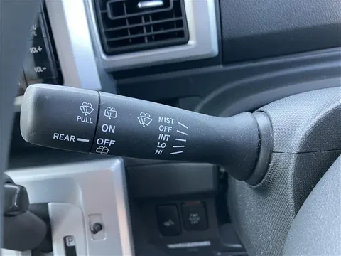 Toyota Pixis Mega