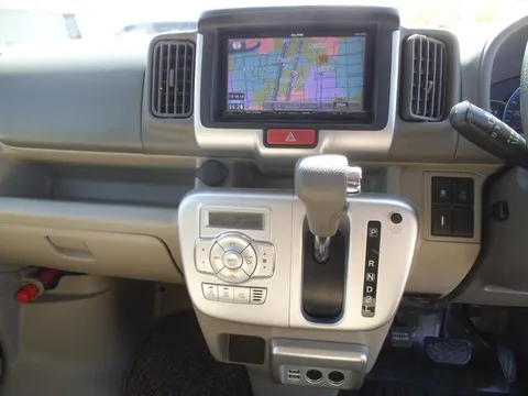 Nissan Clipper Rio