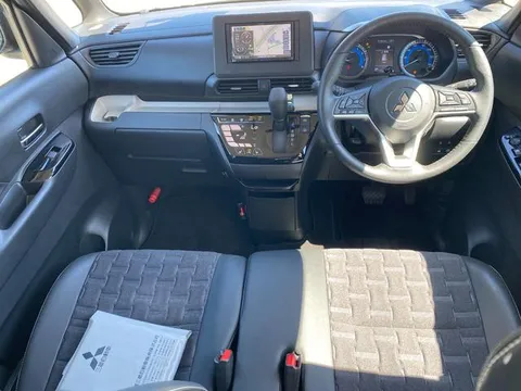 Mitsubishi Delica Mini