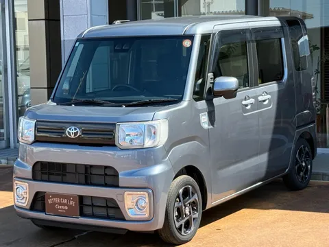 Toyota Pixis Mega