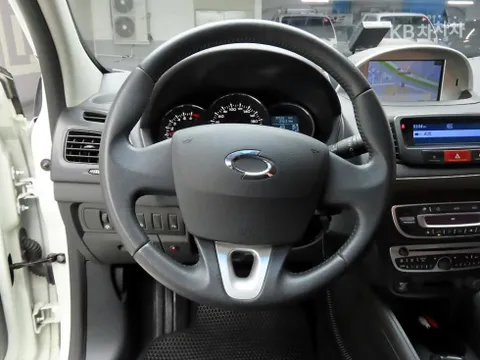 Renault SM3