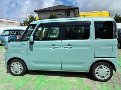 Suzuki Spacia