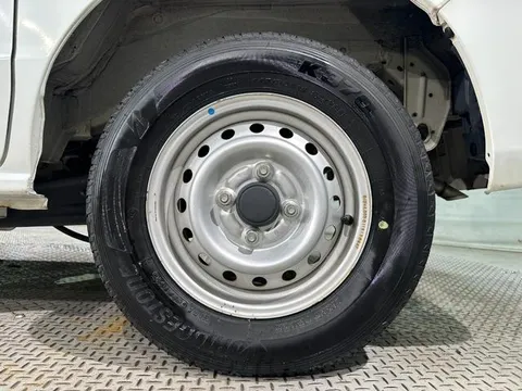 Mitsubishi Minicab Van