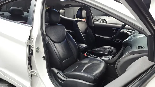 Hyundai Elantra (Avante)