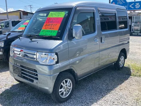Mitsubishi Minicab Van