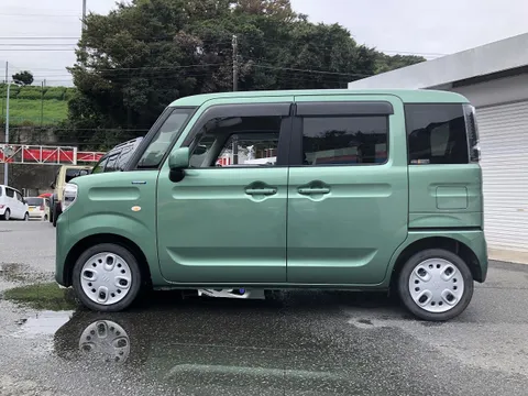 Suzuki Spacia
