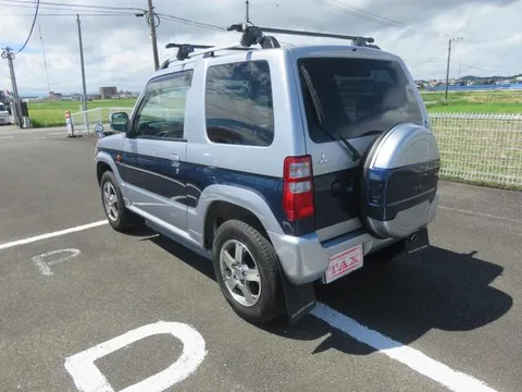 Mitsubishi Pajero Mini