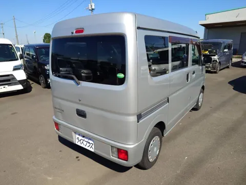 Mitsubishi Minicab Van