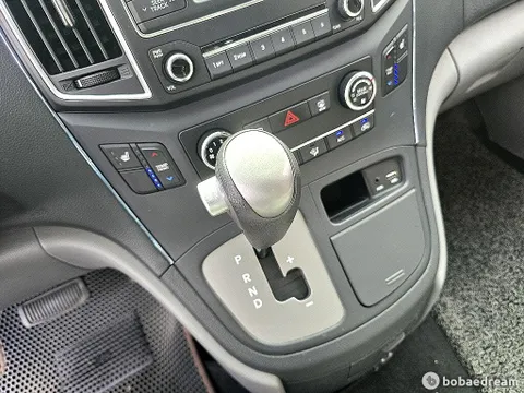 Hyundai Grand Starex