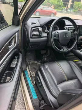 Honda UR-V
