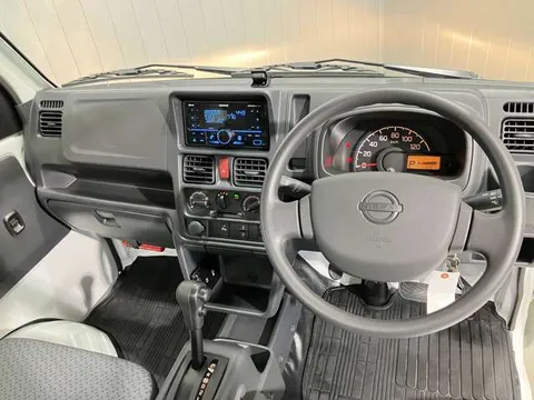 Nissan Clipper Truck