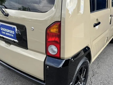 Daihatsu Naked