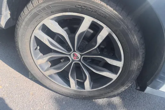 Roewe RX5