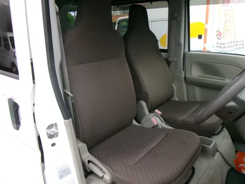 Mitsubishi Minicab Van