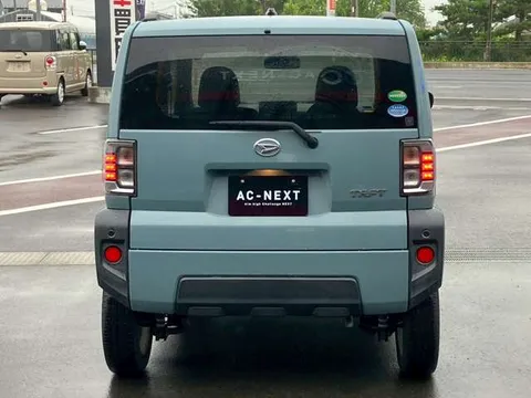 Daihatsu Taft