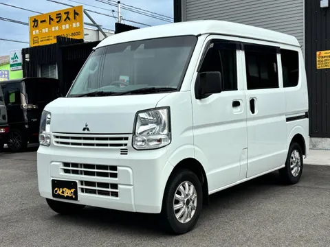 Mitsubishi Minicab Van