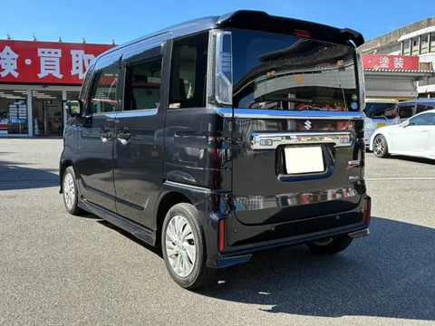 Suzuki Spacia Custom