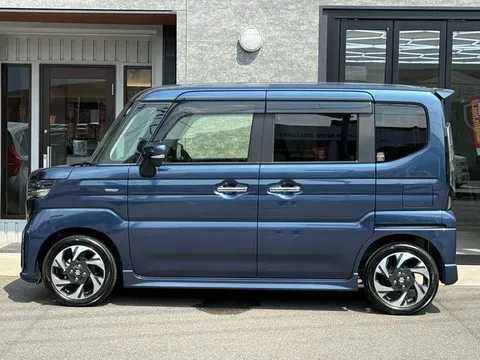 Suzuki Spacia Custom