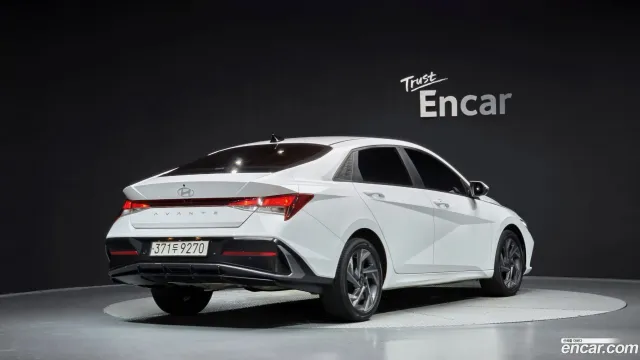 Hyundai Elantra (Avante)