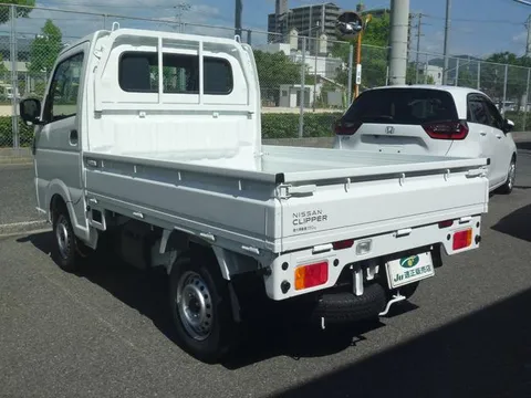 Nissan Clipper Truck