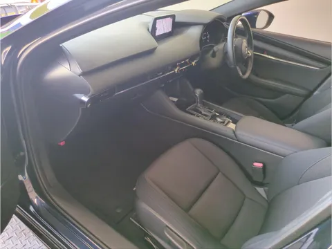 Mazda MAZDA3 Fastback