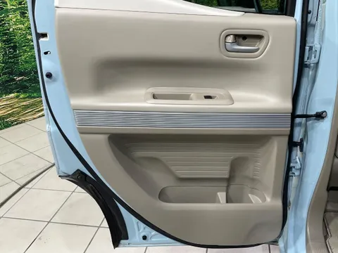 Honda N-BOX Slash