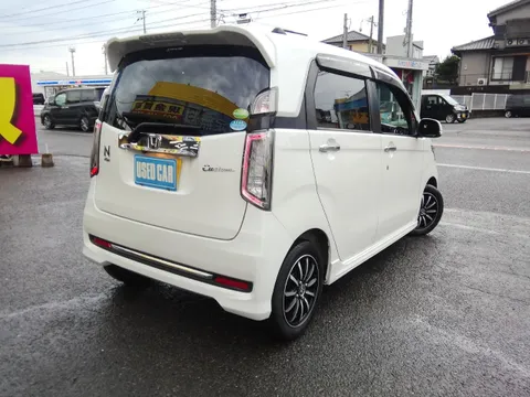 Honda N-WGN Custom