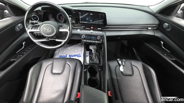 Hyundai Elantra (Avante)