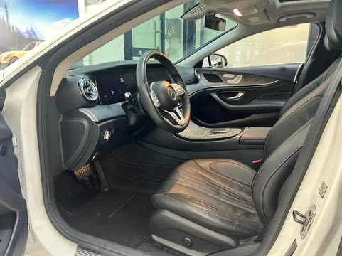 Mercedes-Benz Mercedes-Benz CLS
